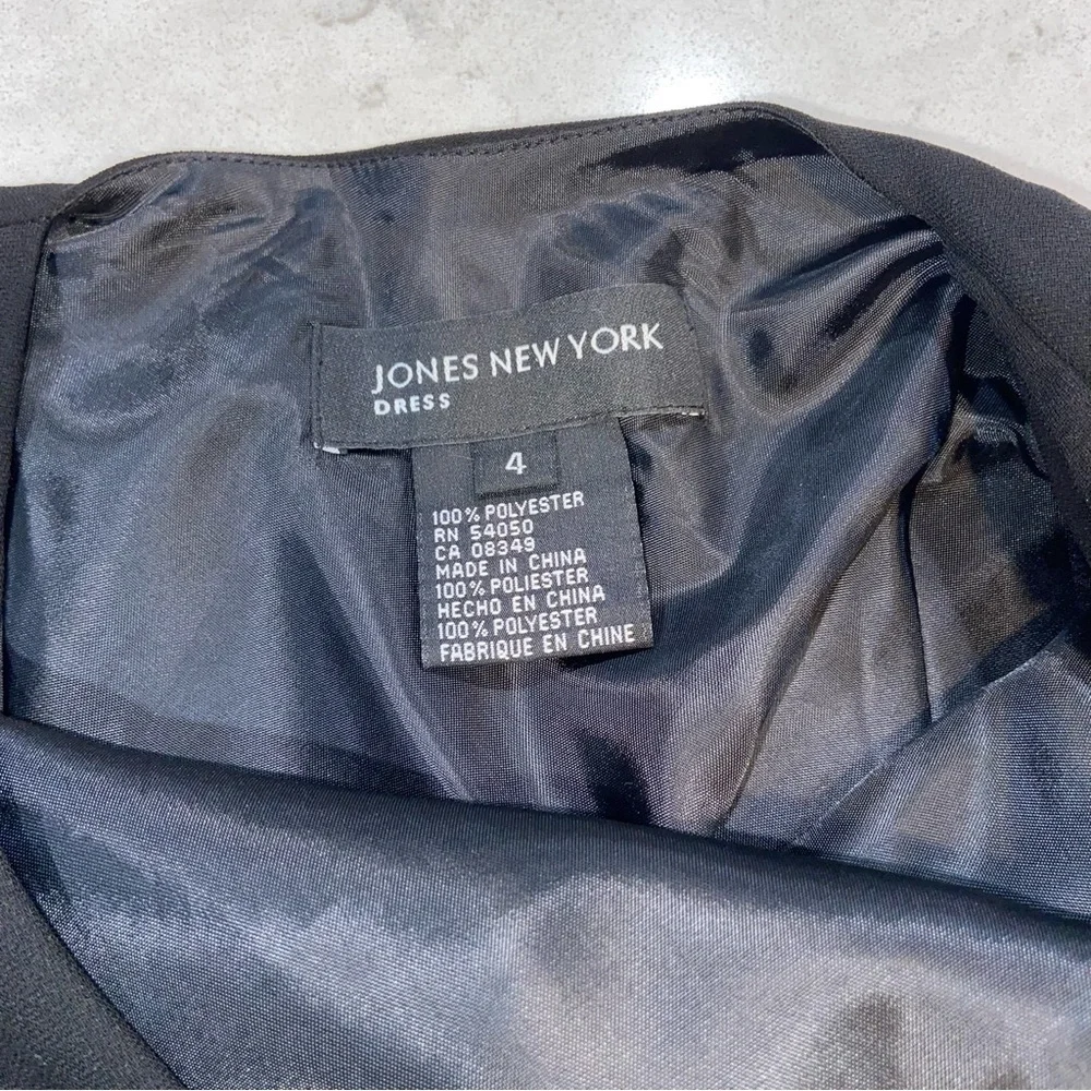Jones New York Black Dress with beaded waist that ties Size 4